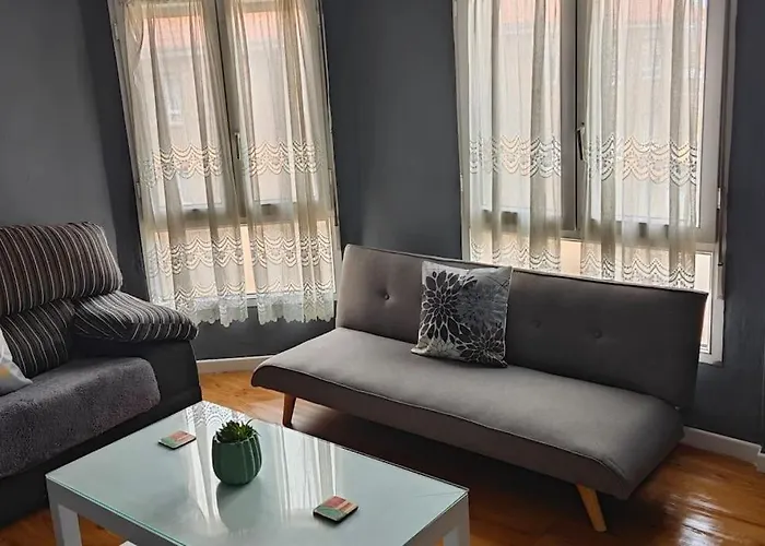 Kuma Vut5324as Gijón